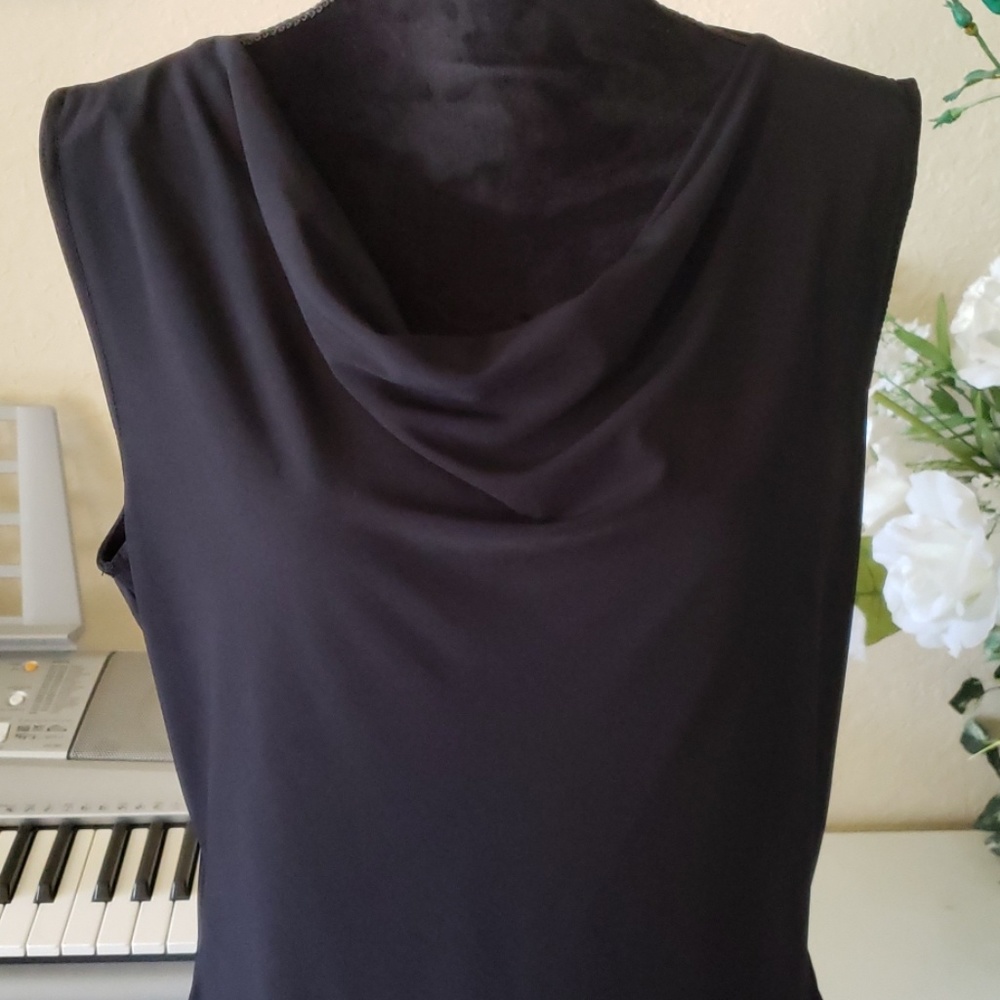 Briggs New York  easy wear top